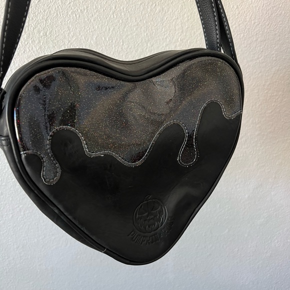 Love Pain and Stitches heart bag - Picture 2 of 2